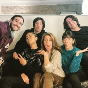 Nolwenn Leroy Instagram - FRIENDS: THE REUNION🎄🤪🤘 #famille #christmasdinner #staracademy2 #staracademy20ans #lovealwaysandforever
