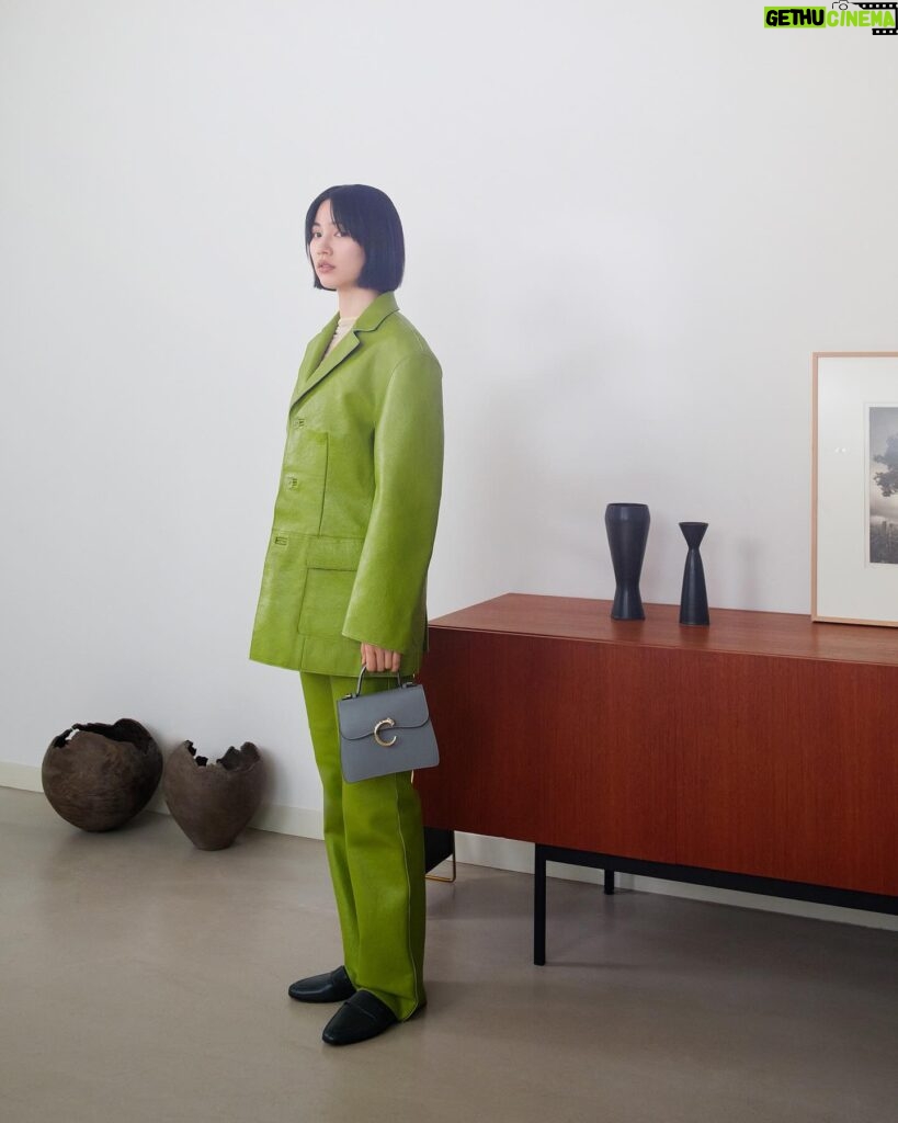 Non Instagram - 🩶 Photo: Masami Naruo at SEPT Styling: Tomoko Kojima Hair: Waka Adachi at eight peace Make up: Shie Kanno #PanthèredeCartier #Cartier @cartier @tfpjp