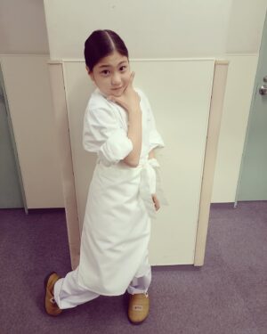 Nono Maida Instagram - 『妻、小学生になる。』
ご視聴いただきありがとうございました。

改めて、私はこの作品に出会えて本当に幸せでした。

約４ヶ月間、大阪を離れることに寂しさはありましたが、全力で支えて下さるスタッフの皆さま、キャストの皆さまのおかげで、本当に毎日楽しく撮影をすることが出来ました。

感謝の気持ちを忘れずに、また元気な姿をお見せ出来るよう頑張ります☺︎

皆様からのたくさんの応援メッセージが本当に嬉しかったです🥺
最後まで暖かく見守ってくださりありがとうございました✨

#妻小学生になる 
#つましょー 🎒
#TBS  #金曜ドラマ 
#毎田暖乃  #ルート