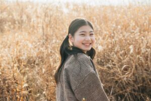 Nono Maida Instagram - 『妻、小学生になる。』
第8話は今日夜10時から放送です♪

3枚目の写真は、とっても素敵な空だったのでスチール用のカメラを貸してもらって自分で撮ったお気に入りの１枚です📷

#妻小学生になる
#つましょー 🎒
#TBS  #金曜ドラマ 
#毎田暖乃  #ルート