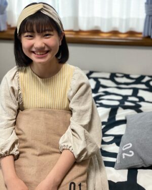 Nono Maida Instagram - ただ今放映中のフジパン#本仕込 のCMに出演させていただいております😊

可愛い手作り衣装がすごくお気に入りです🥰

フジパンは今年創業100周年を迎えました✨
これからもずっと
《かぞくの愛のまんなかに》

#フジパン 
#食パン 🍞
#フジパン100周年