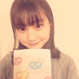 Nono Maida Instagram - #グミッツェル 
この前、何度目かのチャレンジでやっとGET出来ました👏
嬉しくて一つ一つ噛みしめて食べました♡
めちゃくちゃ美味しかったです😋

#ヒトツブカンロ 
#東京グランスタ店限定