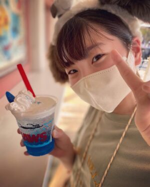 Nono Maida Instagram - 🦈🛟
今日で11歳になりました✨
いつも応援してくださりありがとうございます！！
これからも感謝の気持ちを忘れずに、色んなことに挑戦していきたいです♪

少し前に大好きなユニバに行ってきました😊
絶叫系が大好きなのでたくさん乗れて楽しかったです🦕🦖
