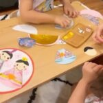 Nonoka Ono Instagram - 👩‍🍳 シンガポールでバレエ観劇中に 娘を預かっていただいた 日本人family @mira_charo115 さん🏠🌈 おうち遊びのプロすぎました😭🙏✨✨ お迎えにいったら 帰らないっママもあそぼ〜🥰 と、娘。笑 うちの娘はお外で遊びたい派😎🤘 と思っていたけど 私の努力不足でした🤣🙏🙏 @mira_charo115 さんの Instagram参考に私もがんばろう✊🔥 (せめて雨の日くらいはがんばろう✊☔️笑)