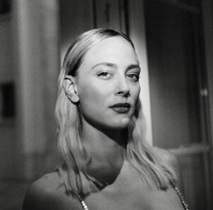Nora Arnezeder Instagram - @akdeutsch @heroeshair @cami.arnaud