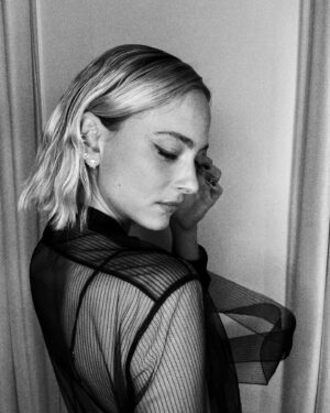 Nora Arnezeder Instagram - Premiere! #l’enfantduparadis @yslbeauty #yslmakeup @akdeutsch @jessicaberullier @paulduchemin