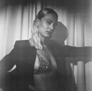 Nora Arnezeder Instagram - @akdeutsch @heroeshair @cami.arnaud