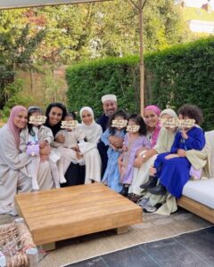 Nora Gharib Instagram - Mabrouk Eidkoum, from our bloodlines to yours✨🌙🫶🏽 Ik wens dat we allemaal de volgende prachtige maand Ramadan mogen meemaken en dat we snel allemaal in vrede kunnen leven.🤲🏽🤍
