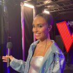 Nora Gharib Instagram - LOVE MY JOB 🤍 En alle mensen die er mee voor zorgen dat ik er confindent kan staan🥺🫶🏽 DE HALVE FINALE van @thevoicekidsvlaanderen om 20u30 op @vtm.be 🍉🫶🏽