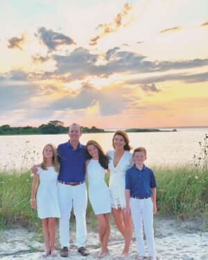 Norah O'Donnell Instagram - Happy 23rd Wedding Anniversary 🍾🥂 !!! Love you @chef_geoffs !