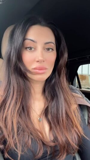 Noureen DeWulf Thumbnail - 1.8K Likes - Top Liked Instagram Posts and Photos