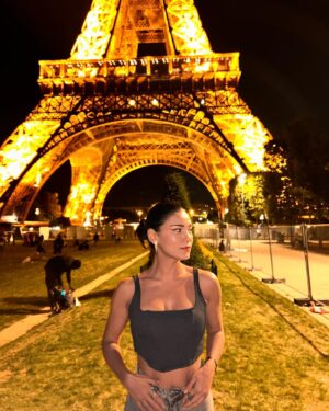 Nur Berfin Çiroğlu Instagram - Löyf is tuğh shöğht tü löğn Fğrench, lets jüst 💋