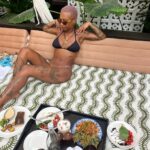 Nura Habib Omer Instagram - ✨ 10 slides of vacay ✨