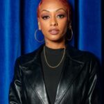 Nura Habib Omer Instagram - trotz shadowban gibts noch mehr kolinski content für den Algorithmus 💘 STAFFEL 3 out now 🌸 Hair & Make up @larissahewan Hair Cut&Color @mixzuko Foto @defrance.images