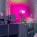 Nura Habib Omer Instagram - Konschstanz hat mein Herz gestohlen & jetzt chill ich in Hamburg mit Liebeskummer 😢💔@campus.festival.konstanz hatt sich bisschen angefühlt wie 2018 🥺 Danke 1 2 3 📸 @wahrscheinlich_oli danke 🙏🏾 4 davon kam wahrscheinlich meine Arschzerrung 5 @chilimausberlin Beef mit Papagei 6 @chilimausberlin cosplaying a dangerous dog 7 Appreciation Dance für @chilimausberlin 8 me & my Deutsche Pass (es ist liebe) @1dobel 9 🍉🍉🍉🍉🍉 10 Tourbus Akku leer 🥲🥲🥲🥲🥲