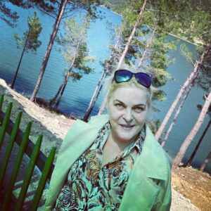 Nurseli İdiz Instagram - Etekler ve Pantolonlar Antalya Turnemiz