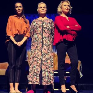 Nurseli İdiz Instagram - Sevgili Fundacımm iyi ki geldiniz ayağınıza, yüreğinize sağlık güzel günlerde tekrar buluşmak üzere sevgiler ♥️ @fundasadikahmet @gulkarabayir @nergiskumbasar @kimyagokce