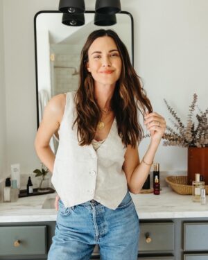 Odette Annable Thumbnail - 3 Likes - Most Liked Instagram Photos