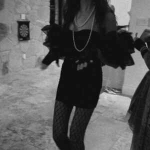 Odette Annable Instagram - Don’t dare me to have a good time. 🪩 💃🏻