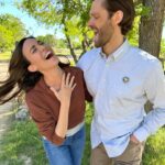 Odette Annable Instagram - It’s WALKER WEDNESDAY Y’ALL! Just #cordri over here horsin’ around. See you tonight @thecwwalker 8/7c. @jaredpadalecki 🤠