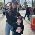 Odette Annable Instagram - Disneyland with our best friends was just as magical and exhausting as I imagined it would be. It was a great day, until none of the adults pictured above remembered where we parked. 🤦🏻‍♀️