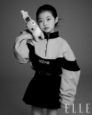Oh Ji-yul Instagram - #파란딱지 🌟 #더글로리 #오지율 #아역배우 #ELLE
.
.

아침에 무심코 보다가 발견한 #파란딱지 ... 감사합니다!!🙏🥰

editor 전혜진 
photographer 윤송이 
stylist 이지현 
hair&makeup 서채원

.
.

#TheGlory #Netflix #넷플릭스 #하예솔 #엘르코리아 #ellekorea
#나이키 #자라 #자라키즈 #nike #zara #zarakids #주니어모델