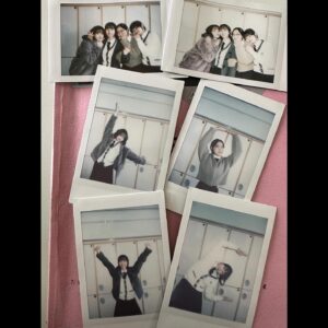 Oh Se-eun Instagram - 나의 봄 여름 가을 겨울 함께 했던 피라미드 게임🔺

재형이를 연기하면서 정말 많이 행복했어요🥹
부족한 제가 매력 넘치는 재형이를 다 담아내지 못해서
속상할때도 많았답니다••
그때마다 옆에서 많이 도와주고 좋은 말 해줬던 언니들!
그리고 피겜의 어머니, 소연 감독님 🫶
현장에서 잠도 못자고 더위와 추위를 함께했던 모든 스탭 언니,오빠분들께  감사 인사 드립니다!
덕분에 피라미드 게임을 촬영 하면서 많이 배우고 많이 성장 했습니다!
마지막으로 좋은 사람들과 함께 만든 피라미드 게임 많이 사랑해주셔서 감사합니다🤍🫶

그럼 이제 진짜 마지막 피라미드 게임, 종료 할게🔺
