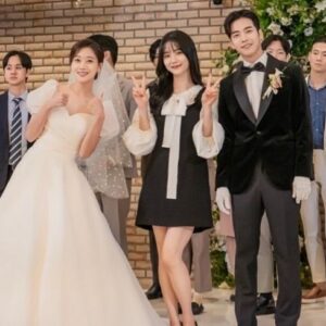 Oh Seung-ah Instagram - -

프로 결혼러.. 매 드라마에서 1결혼식 이상은 하는듯.. 
연습생부터 봐왔던 울 DSP식구 지후가 남편이되어..🤣🤣 
특별한 인연이 가득한 < 세번째 결혼💎 >
매주 월-금 저녁 7시5분 함께해요!!~🤭