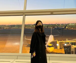 Oh Hye-soo Instagram - 오랜만에 안부 전해요:) Happy New Year 🐰🤍