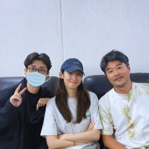 Oh Hye-soo Instagram - 작년 여름, ADR 은지
- 최고 멋진 @film.monster_jq @eneskim1122 두 감독님들과🖤
#지금우리학교는 #지우학 
#netflix #allofusaredead #eunji