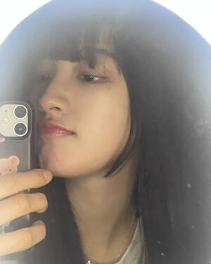 Oh Seung-hee Instagram - ⠀ 거울은 이 일을 기억할 것입니다.