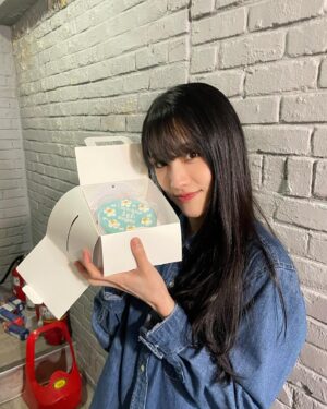 Oh Seung-hee Instagram - 💙