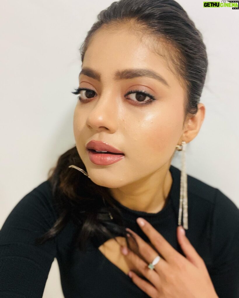 Oindrila Bose Instagram - 🏴 . . . #explore #black #choice #ottd