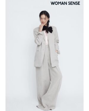 Ok Ja-yeon Instagram - 우먼센스 6월호🤍

@iwomansense 
Editor 송정은 
Photo 김외밀 
Hair @aluu_doeun 
Makeup @aluu_ssoo9242 
Style @ringring.studio