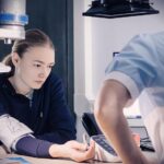 Oksana Akinshina Instagram - Первый российский проект, который выйдет на Apple TV в линейке Originals - наш «Контейнер». Мировая премьера на международном стриминге состоится весной 2022 года. А пока фото с площадки нашего сериала. Видели «Контейнер»? Как вам? Делитесь мнениями. И ждёте ли продолжение? А оно будет…) #контейнер #фильмконтейнер @start.ru