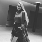 Oksana Akinshina Instagram - Любимый образ из обновленной капсулы GI @golomazdina @12storeez 🤍 🩷🩷🩷