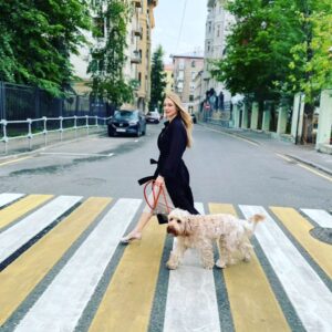 Oksana Akinshina Instagram - Мои любимые @12storeez и @golomazdina  выпустили новую вечернюю коллекцию..🩷🩷🩷