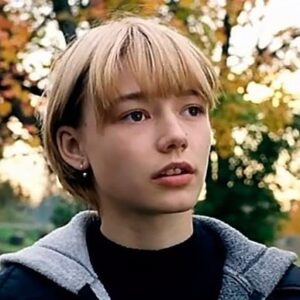 Oksana Akinshina Instagram - В этом году фильму «Сёстры» исполнилось 20 лет. А Сергею Бодрову исполнилось бы 50. Эти съёмки и этот фильм в моём сердце навсегда ❤️. Помните это кино? Кто не видел, посмотрите. #ОКпомню #ОКсмотреть #ОКсмотретькино #сёстры #фильмсёстры