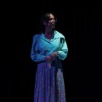 Olívia Ortiz Instagram - Que bom que foi regressar ao teatro! Obrigada a todos que nos foram ver e celebrar a Liberdade connosco e ao @luismlourenco, @luislourenco.producoes e a todo elenco pela “camaradagem”. Até breve! #25deabrilsempre