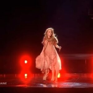 Olena Oleksandrivna Kucher-Topolya Instagram - Так багато часу пройшло, а таке враження, що це було вчора…
Як працюють спогади? В любий момент ти можеш повернутись в минуле, яке ти пройшов, і знову насолодитись моментом. А в цьому моменті стільки людей, з якими ти наче давно не спілкувався, стільки яскравих подій, стільки нового, яке зараз стало повсякденним.
Чи можемо ми повернути своє відношення до того, що стало повсякденним? Повернути те, коли це тільки з’явилося і було новим, яскравим і чимось дуже неймовірним?