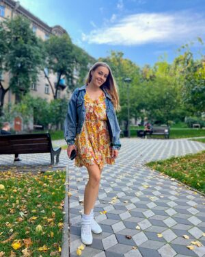 Olena Oleksandrivna Kucher-Topolya Thumbnail - 10.7K Likes - Most Liked Instagram Photos