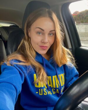 Olena Oleksandrivna Kucher-Topolya Instagram - А ну, водії, підказуйте, де в Києві найкрутіша мийка?😉
Щоб і ззовні і всередині було ідеально чисто)

Бо гроші шалені, а результат не дуже.

Діліться своїм досвідом та точками😉
