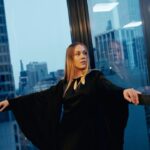 Olena Oleksandrivna Kucher-Topolya Instagram - Я вже дарую тобі свої KRYLA, Я так давно це зробити хотіла. Лиш вибирай куди хочеш летіли Можна у темряву, можна на світло Поруч з тобою завжди тінь моя Бачити буду крізь очі твої У моїх грудях твоє биття, Твої думки в моїй голові Український бренд @kohai.ua , колекція KRYLA🤍