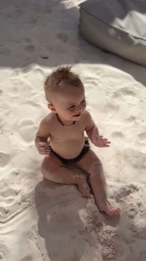 Olesya Rulin Instagram - You little dove make the world better. Happy Friday !