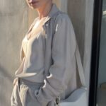 Olesya Rulin Instagram – I’m in my linen silk era 
.
.
.
@eileenfisherny 12 SHAPES BLAZER & TROUSER 
@silklaundry cami
@polene_paris bag

Captured by the one and only @brittnish