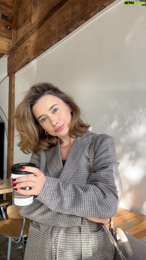 Olesya Rulin Instagram - 24 hours in LA and why has it taken me this long to try and Air Wrap ?