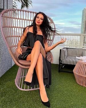 Olga Bespalenko Instagram - Be yourself, but always your better self.