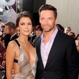 Olga Fonda Instagram - Oldie but goodie! 😉Just finished watching #thegreatestshowman with @thehughjackman AMAZING 🙌🏻 #hughjackman #congratulations #amazing #cinema #broadway #cantstopsinging #cantstopwatching #realsteel #oldiebutgoodie