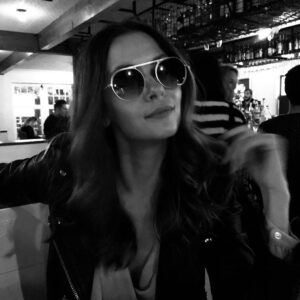 Olga Fonda Instagram - Decisions ... decisions... new shades? 😎with @lgrworld and @justinresnik