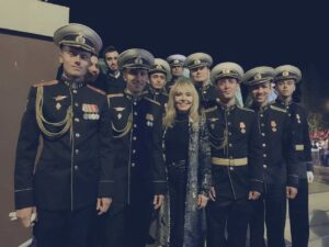 Olga Kormukhina Instagram - Каспийский флот принимает эстафету флотов, которые мы посетили с нашим туром.  Эти красивые парни охраняют рубежи нашей страны и мы гордимся ими!